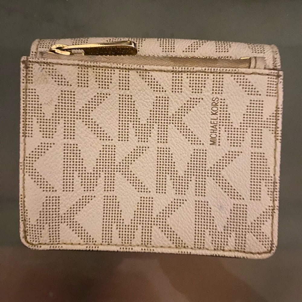 Michael kors wallet